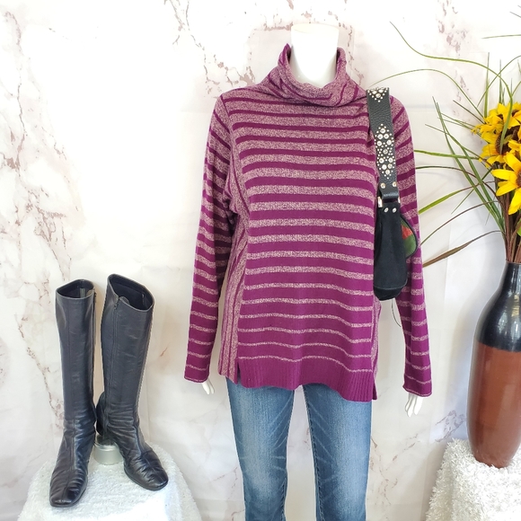 Anthropologie Sweaters - Anthropologie Quinn so soft 100% cashmere sweater